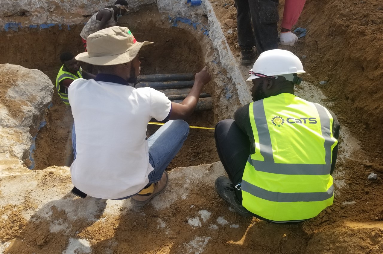 Civil Engineer liaising with Client rep